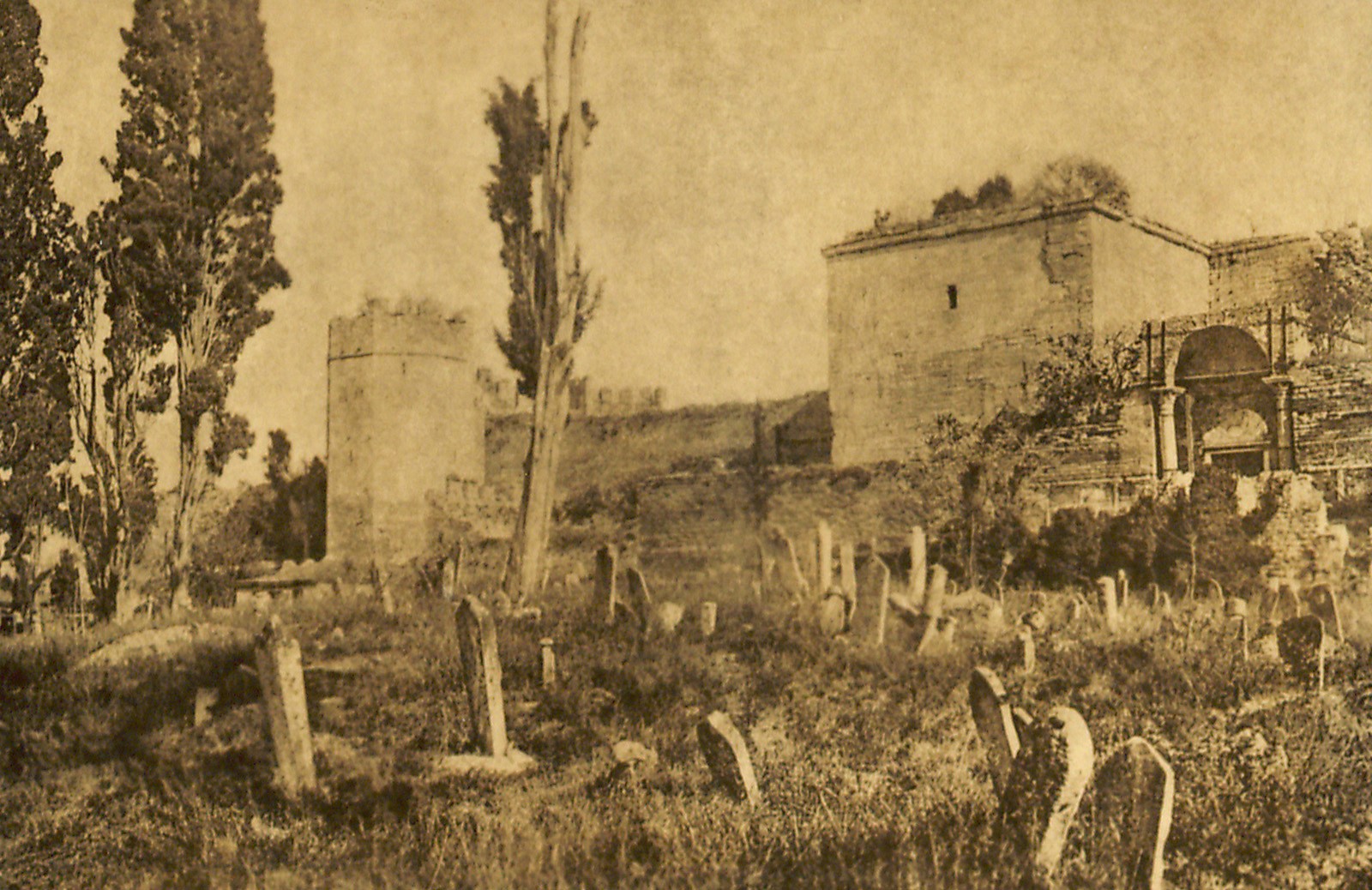Appearance of the little golden gate in Yedikule